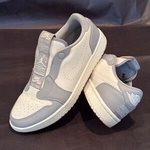 Nike Air Jordan 1 Retro Low Slip Shoes Sneakers Size 9.5